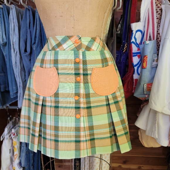 Vintage Mod Plaid Mini Skirt - Picture 3 of 4